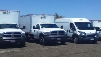 Flota de unidades tonelada de 4D's Trucking